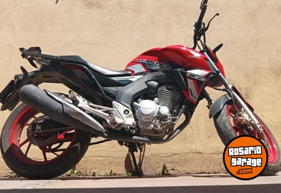 Motos - Honda CB TWISTER 2022 Nafta 9000Km - En Venta