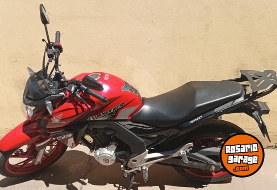 Motos - Honda CB TWISTER 2022 Nafta 9000Km - En Venta