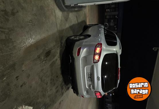 Camionetas - Hyundai Santa Fe 2011 Diesel 217000Km - En Venta