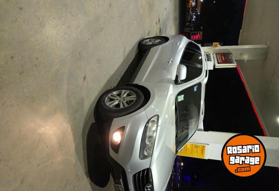 Camionetas - Hyundai Santa Fe 2011 Diesel 217000Km - En Venta