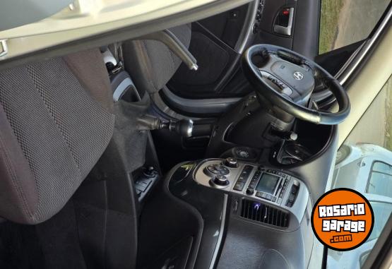 Camionetas - Hyundai Santa Fe 2011 Diesel 217000Km - En Venta