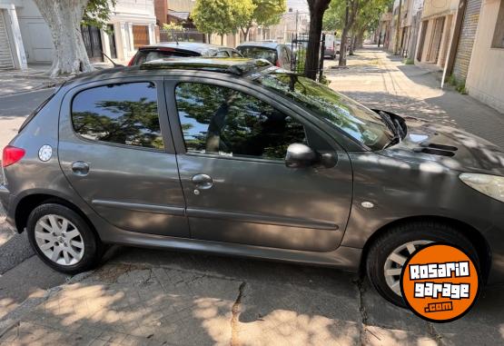 Autos - Peugeot 207 2008 Nafta 118000Km - En Venta