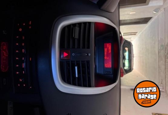 Autos - Peugeot 207 2008 Nafta 118000Km - En Venta