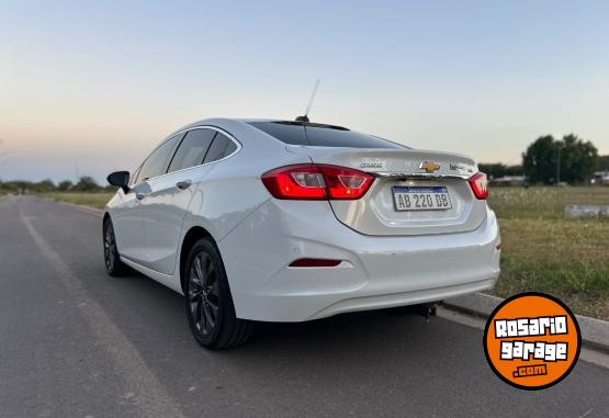 Autos - Chevrolet Cruze 2017 Nafta 80000Km - En Venta