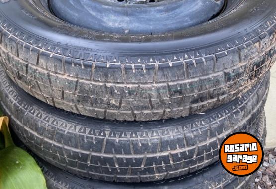 Accesorios para Autos - Cubierta más llanta - En Venta