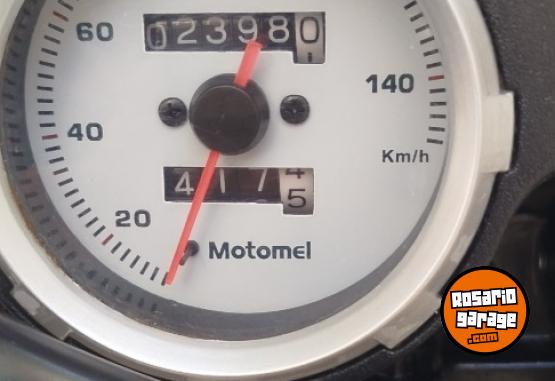 Motos - Motomel Skua 150 2022 Nafta 2400Km - En Venta