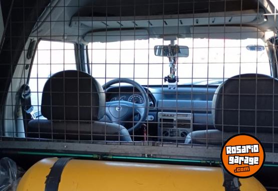 Utilitarios - Fiat FIORINO FIRE 1.3 FURGON 2004 Nafta 184500Km - En Venta