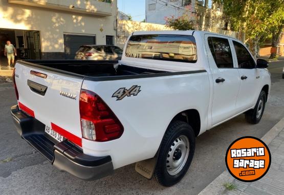 Camionetas - Toyota Hilux 2017 Diesel 170000Km - En Venta