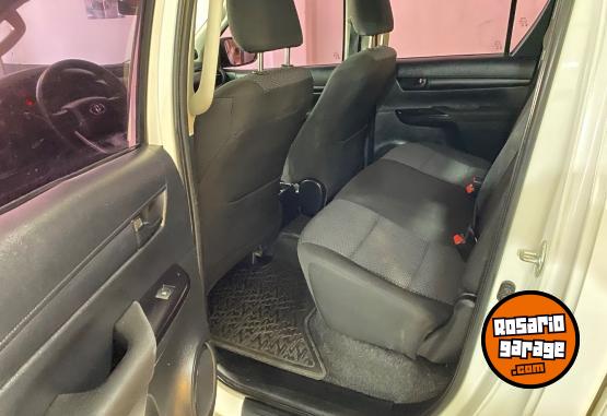 Camionetas - Toyota Hilux 2017 Diesel 170000Km - En Venta