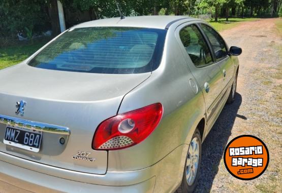 Autos - Peugeot 207 2013 Nafta 100000Km - En Venta