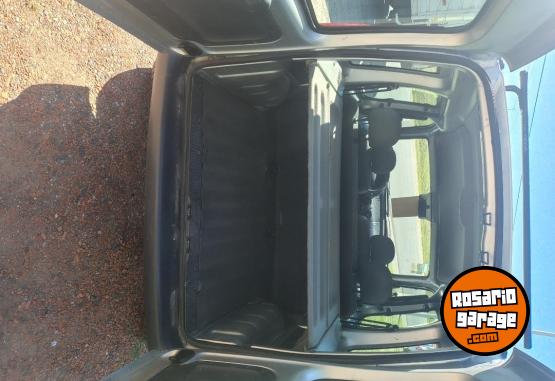 Utilitarios - Renault Kangoo 5 as 2 p/lateral 2017 Nafta 190000Km - En Venta