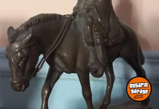 Otros - Escultura replica en bronce - En Venta
