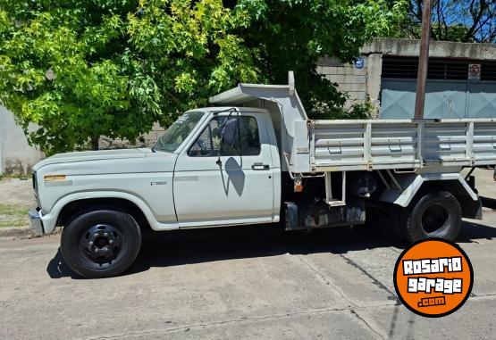 Camiones y Gr�as - FORD 350 VOLCADOR - A�O 1987 - En Venta