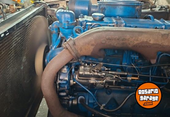 Camiones y Gr�as - FORD 350 VOLCADOR - A�O 1987 - En Venta