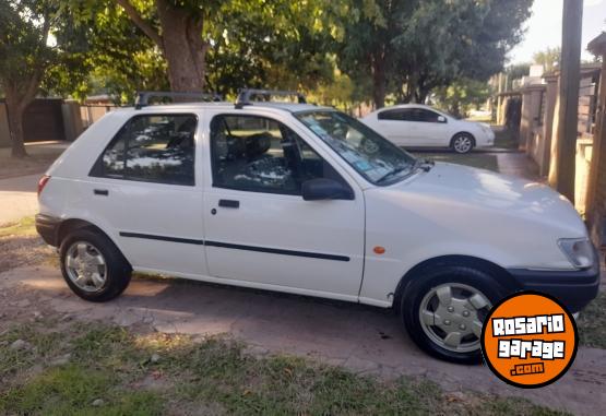 Autos - Ford Fiesta 1996 Diesel 100Km - En Venta