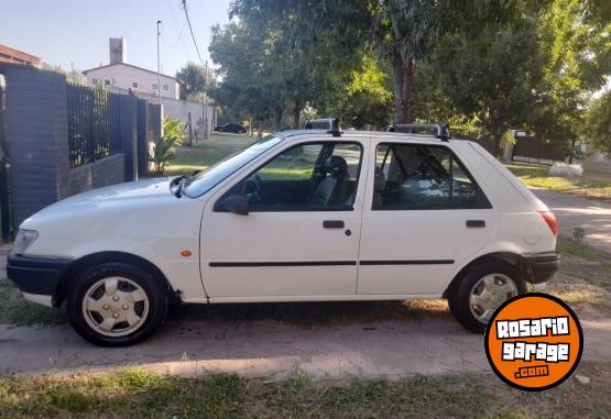 Autos - Ford Fiesta 1996 Diesel 100Km - En Venta