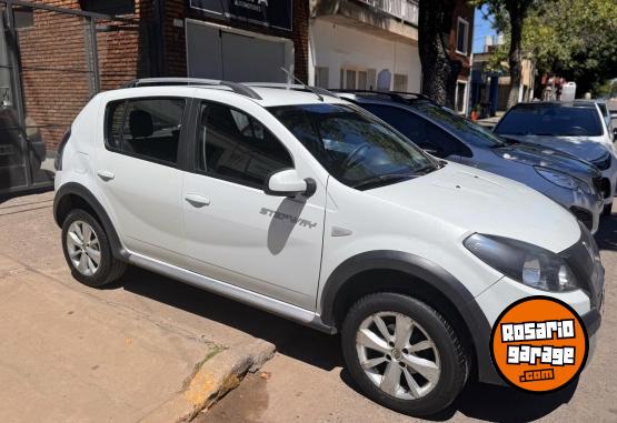 Autos - Renault SANDERO STEPWAY CONFORT 2015 Nafta  - En Venta