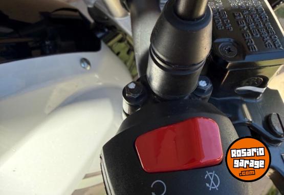 Motos - Yamaha Fz 2023 Nafta 6127Km - En Venta