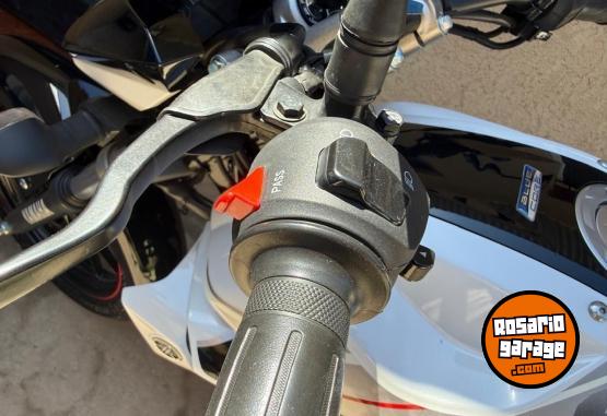 Motos - Yamaha Fz 2023 Nafta 6127Km - En Venta