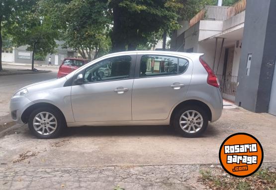 Autos - Fiat PALIO ATTRACTIVE 1.4 2015 Nafta 97000Km - En Venta