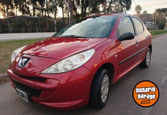 Autos - Peugeot 207 2012 Nafta 200000Km - En Venta