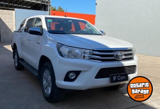 Camionetas - Toyota Toyota Hilux SRV 2.8 4x2 2017 Diesel 130000Km - En Venta