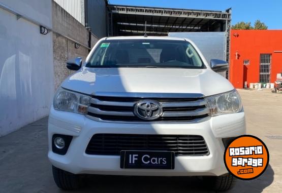 Camionetas - Toyota Toyota Hilux SRV 2.8 4x2 2017 Diesel 130000Km - En Venta