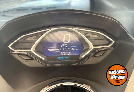 Motos - Honda Pcx 150 cc 2020 Nafta 6770Km - En Venta