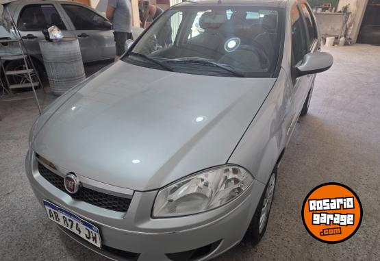 Autos - Fiat Siena 2017 GNC 85000Km - En Venta