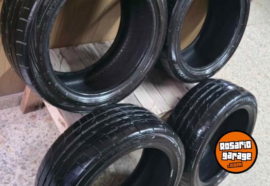 Accesorios para Autos - Juego cubiertas neumáticos bimedida mercedes Dunlop 225/45 R17 y 245/40 R17 buen estado - En Venta