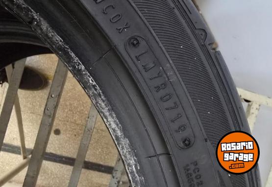 Accesorios para Autos - 2 Cubiertas Dunlop Direzza 245/40R17 SEMINUEVAS - En Venta