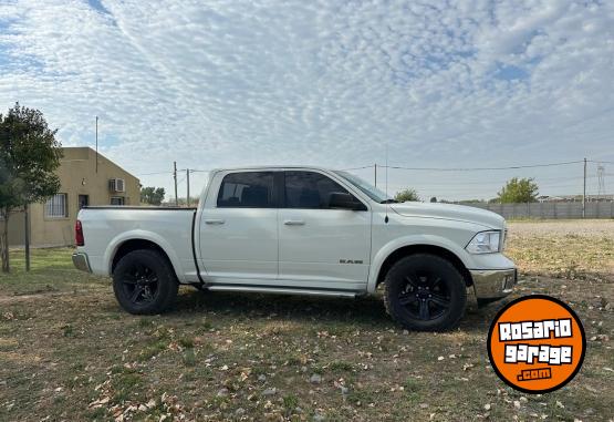 Camionetas - Dodge RAM 1500 5.7 V8 LARAMIE 2019 Nafta 85000Km - En Venta