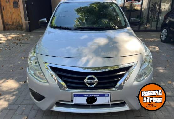 Autos - Nissan Versa Advance V Drive 2021 Nafta 100000Km - En Venta