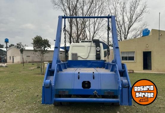 Camiones y Grúas - VENDO FORD CARGO 1722 2011 CON EQUIPO DE VOLQUETE - En Venta