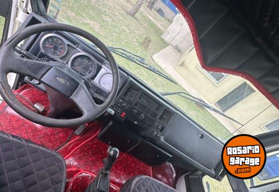 Camiones y Grúas - VENDO FORD CARGO 1722 2011 CON EQUIPO DE VOLQUETE - En Venta