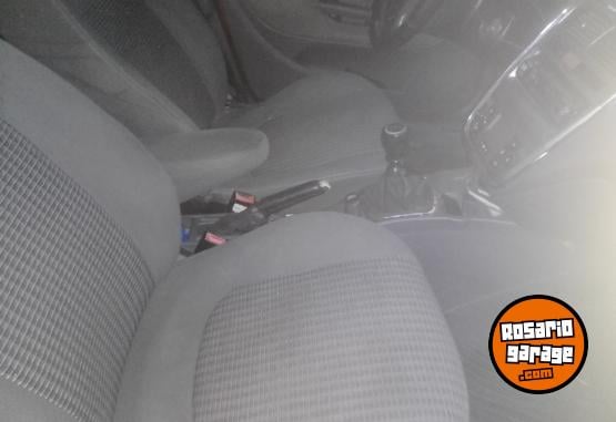 Autos - Fiat Punto Essence 2012 Nafta 156000Km - En Venta