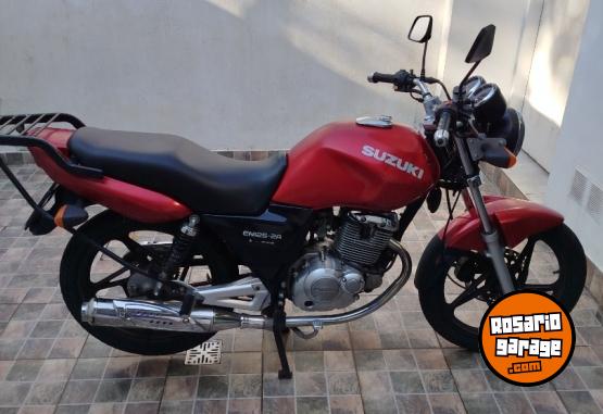 Motos - Suzuki EN 125 2 A 2016 Nafta 43000Km - En Venta