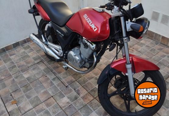 Motos - Suzuki EN 125 2 A 2016 Nafta 43000Km - En Venta
