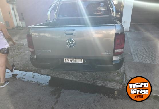 Camionetas - Volkswagen Amarok 2022 Diesel 96000Km - En Venta