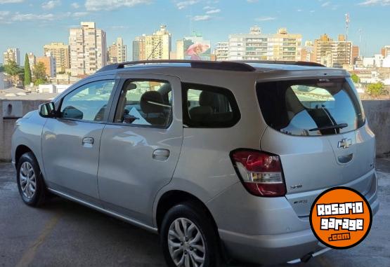 Autos - Chevrolet Spin LTZ 1.8 7 asientos 2018 Nafta 110000Km - En Venta
