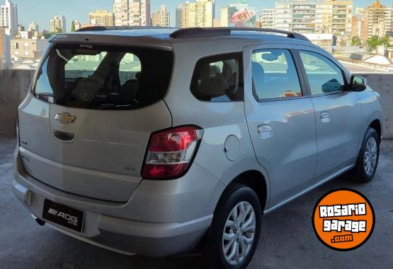 Autos - Chevrolet Spin LTZ 1.8 7 asientos 2018 Nafta 110000Km - En Venta
