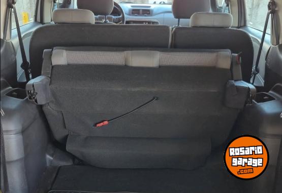Autos - Chevrolet Spin LTZ 1.8 7 asientos 2018 Nafta 110000Km - En Venta