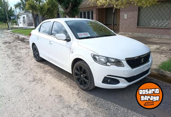 Autos - Peugeot 301 2017 Nafta 78000Km - En Venta