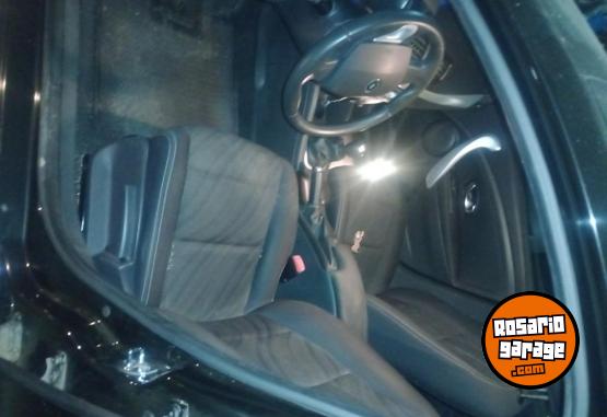 Autos - Renault fluence motor 2000 2011 Nafta 27778Km - En Venta