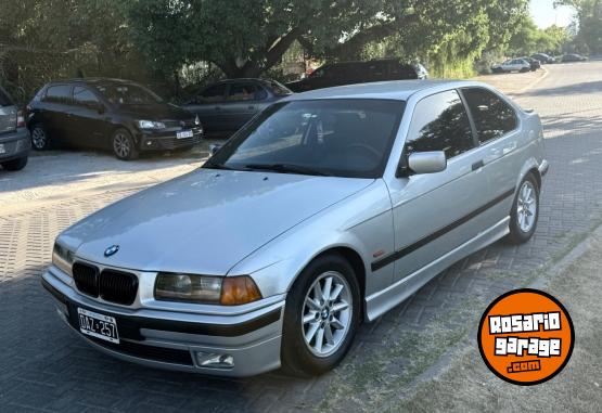 Autos - Bmw 323TI 1999 Nafta 250000Km - En Venta