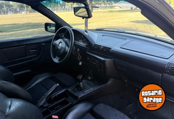 Autos - Bmw 323TI 1999 Nafta 250000Km - En Venta