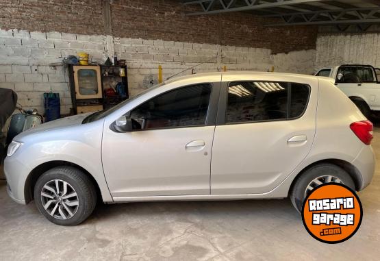 Autos - Renault Sandero 2020 Nafta 70000Km - En Venta
