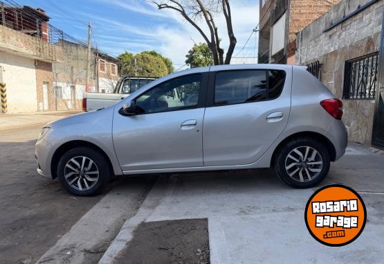 Autos - Renault Sandero intense 2020 Nafta 78000Km - En Venta