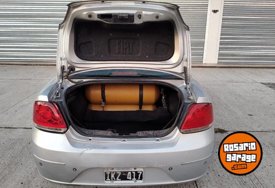 Autos - Fiat Sedan 2011 Nafta 270000Km - En Venta