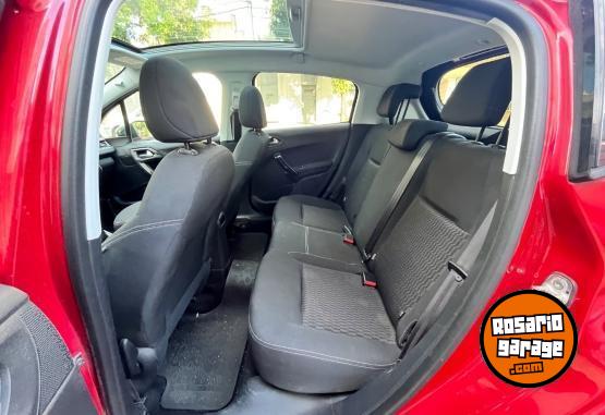 Autos - Peugeot 208 2018 Diesel 100000Km - En Venta